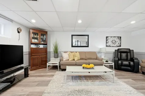 12 Heather Court Halton Hills ON L7G 2R6