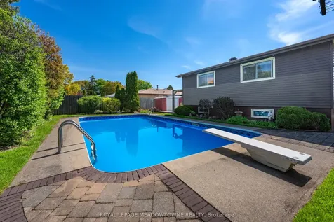 12 Heather Court Halton Hills ON L7G 2R6