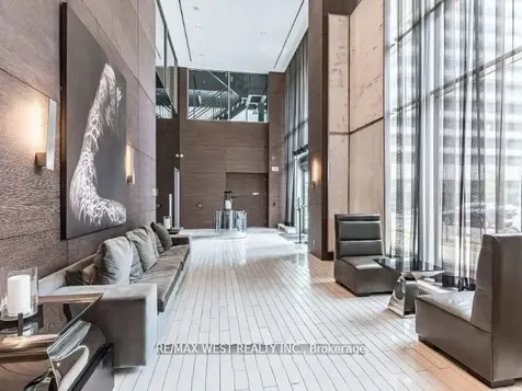 33 Shore Breeze Drive Toronto ON M8V 0G1
