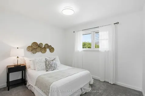 773 Paling Road Burlington ON L7R 3B6