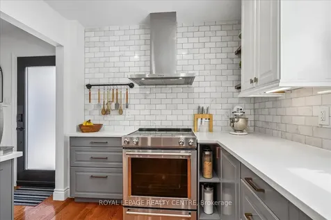 3332 Chokecherry Crescent Mississauga ON L5L 1A9