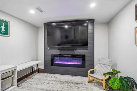 3332 Chokecherry Crescent Mississauga ON L5L 1A9