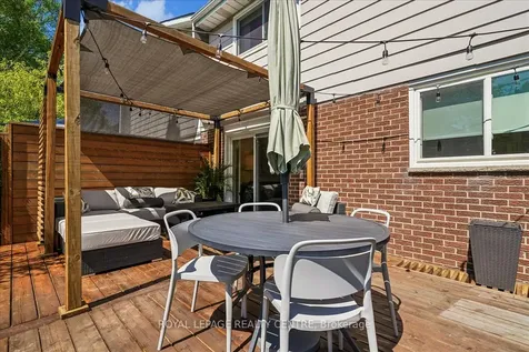 3332 Chokecherry Crescent Mississauga ON L5L 1A9