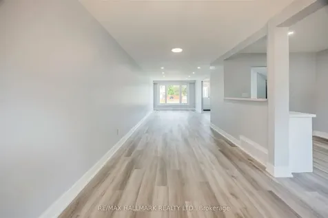 2126 Pashak Court Mississauga ON L5A 1H7