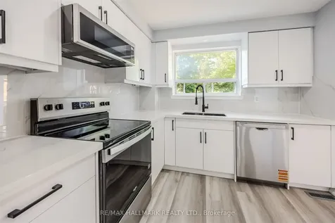 2126 Pashak Court Mississauga ON L5A 1H7