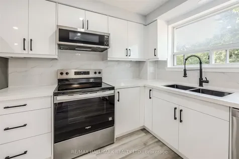 2126 Pashak Court Mississauga ON L5A 1H7