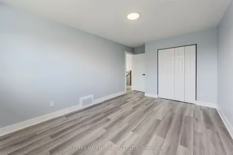 2126 Pashak Court Mississauga ON L5A 1H7