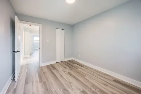 2126 Pashak Court Mississauga ON L5A 1H7