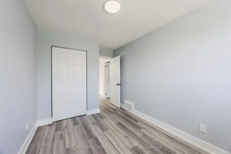 2126 Pashak Court Mississauga ON L5A 1H7