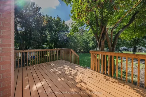 2126 Pashak Court Mississauga ON L5A 1H7