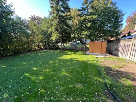 2126 Pashak Court Mississauga ON L5A 1H7