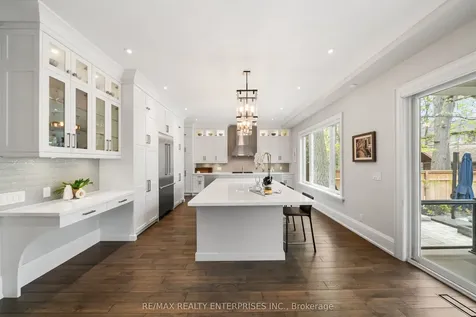 1343 Milton Avenue Mississauga ON L5G 3C5