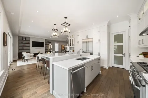 1343 Milton Avenue Mississauga ON L5G 3C5