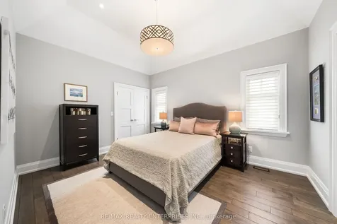1343 Milton Avenue Mississauga ON L5G 3C5