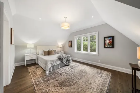 1343 Milton Avenue Mississauga ON L5G 3C5