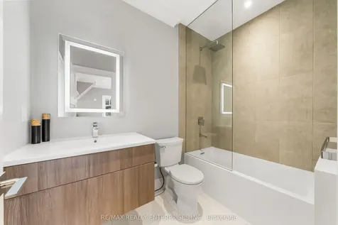 1343 Milton Avenue Mississauga ON L5G 3C5