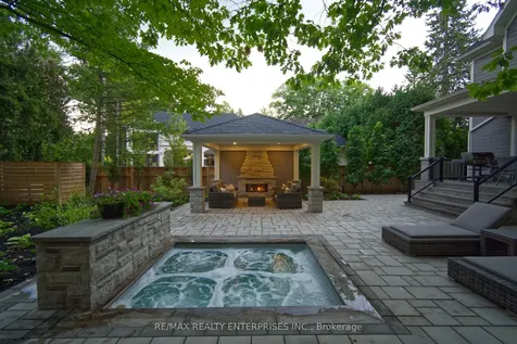 1343 Milton Avenue Mississauga ON L5G 3C5