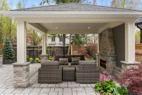 1343 Milton Avenue Mississauga ON L5G 3C5
