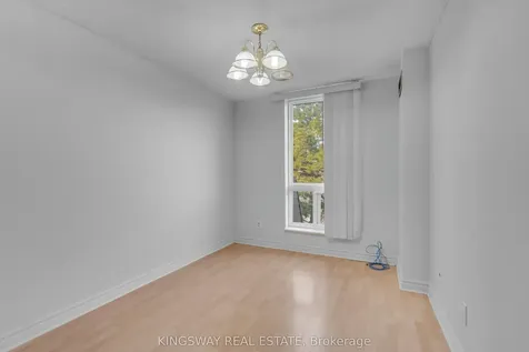 1395 Williamsport Drive Mississauga ON L4X 2T4