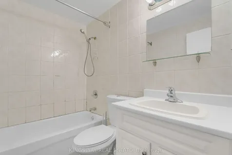1395 Williamsport Drive Mississauga ON L4X 2T4