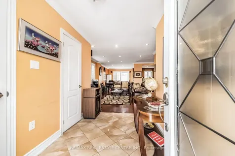 48 Horne Drive Brampton ON L6V 2V3