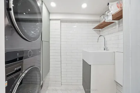 1445 Islington Avenue Toronto ON M9A 3K8