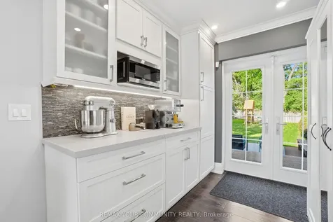 1445 Islington Avenue Toronto ON M9A 3K8