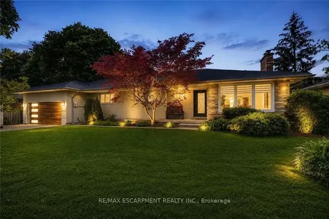 2074 Rebecca Street Oakville ON L6L 2A2