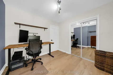 2330 Edenhurst Drive Mississauga ON L5A 2K9