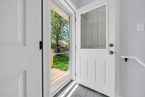 2330 Edenhurst Drive Mississauga ON L5A 2K9