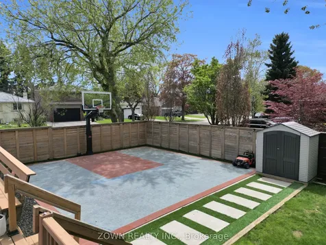2330 Edenhurst Drive Mississauga ON L5A 2K9
