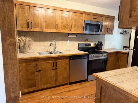 2170 Bromsgrove Road Mississauga ON L5J 4J2