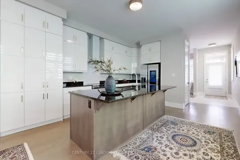 3016 William Cutmore Boulevard W Oakville ON L6H 7W8