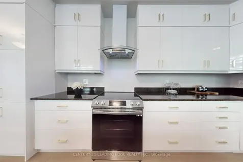 3016 William Cutmore Boulevard W Oakville ON L6H 7W8