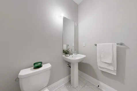 3016 William Cutmore Boulevard W Oakville ON L6H 7W8