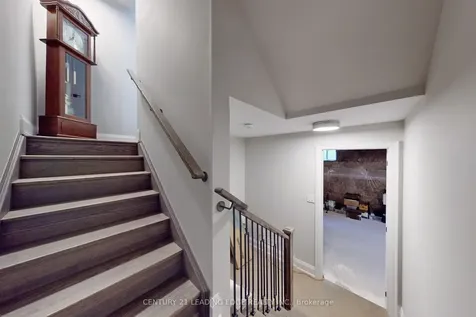 3016 William Cutmore Boulevard W Oakville ON L6H 7W8
