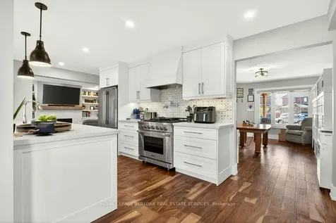 1078 Augustus Drive Burlington ON L7S 2L1