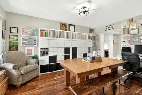 1078 Augustus Drive Burlington ON L7S 2L1