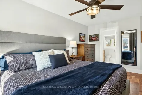 1078 Augustus Drive Burlington ON L7S 2L1