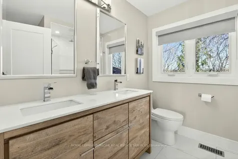1078 Augustus Drive Burlington ON L7S 2L1