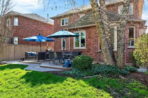 1078 Augustus Drive Burlington ON L7S 2L1