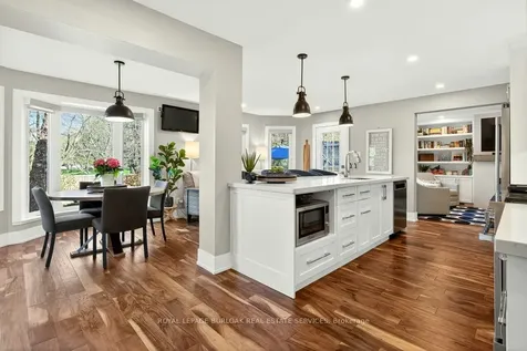 1078 Augustus Drive Burlington ON L7S 2L1