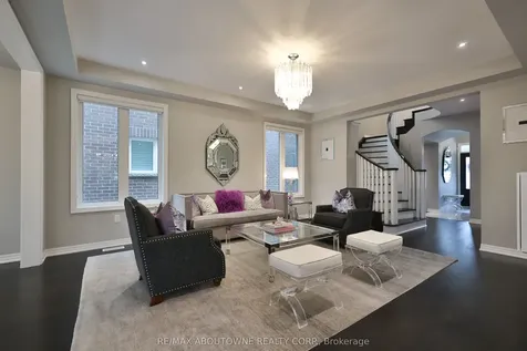 3205 Violet Gardens Oakville ON L6M 1L5