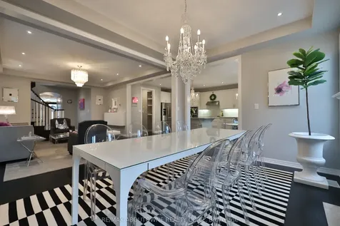 3205 Violet Gardens Oakville ON L6M 1L5
