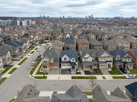 3205 Violet Gardens Oakville ON L6M 1L5