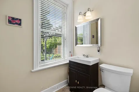 272 Pine Street Milton ON L9T 1K5