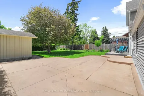 272 Pine Street Milton ON L9T 1K5