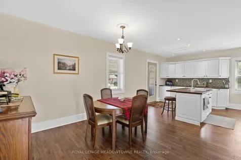 272 Pine Street Milton ON L9T 1K5