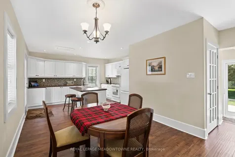 272 Pine Street Milton ON L9T 1K5