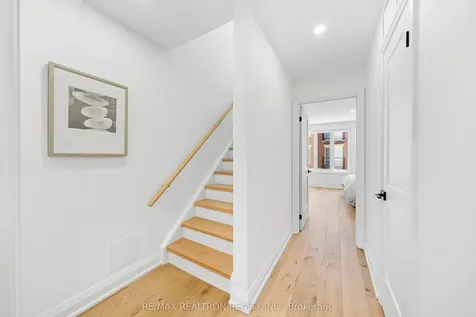 25 Laidlaw Street Toronto ON M6K 1X3